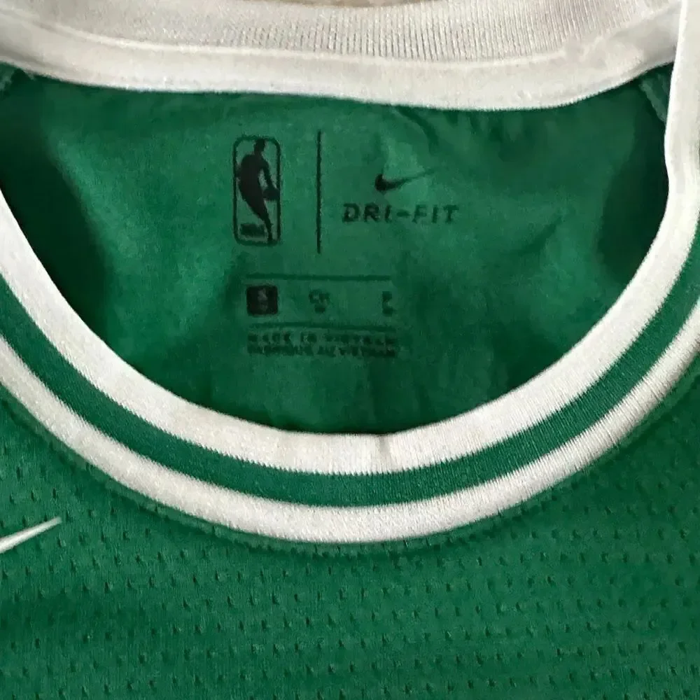 Nike Dri-Fit Swingman Boston Celtics #11 Kyrie Irving Basketball Jersey Size SM